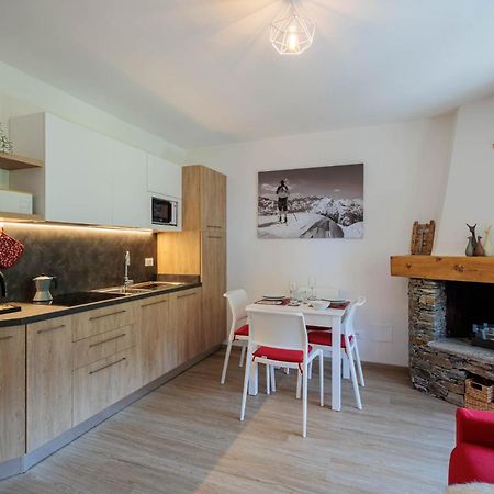 Revo Apartments - Rocca Fiorita อาปริกา ภายนอก รูปภาพ