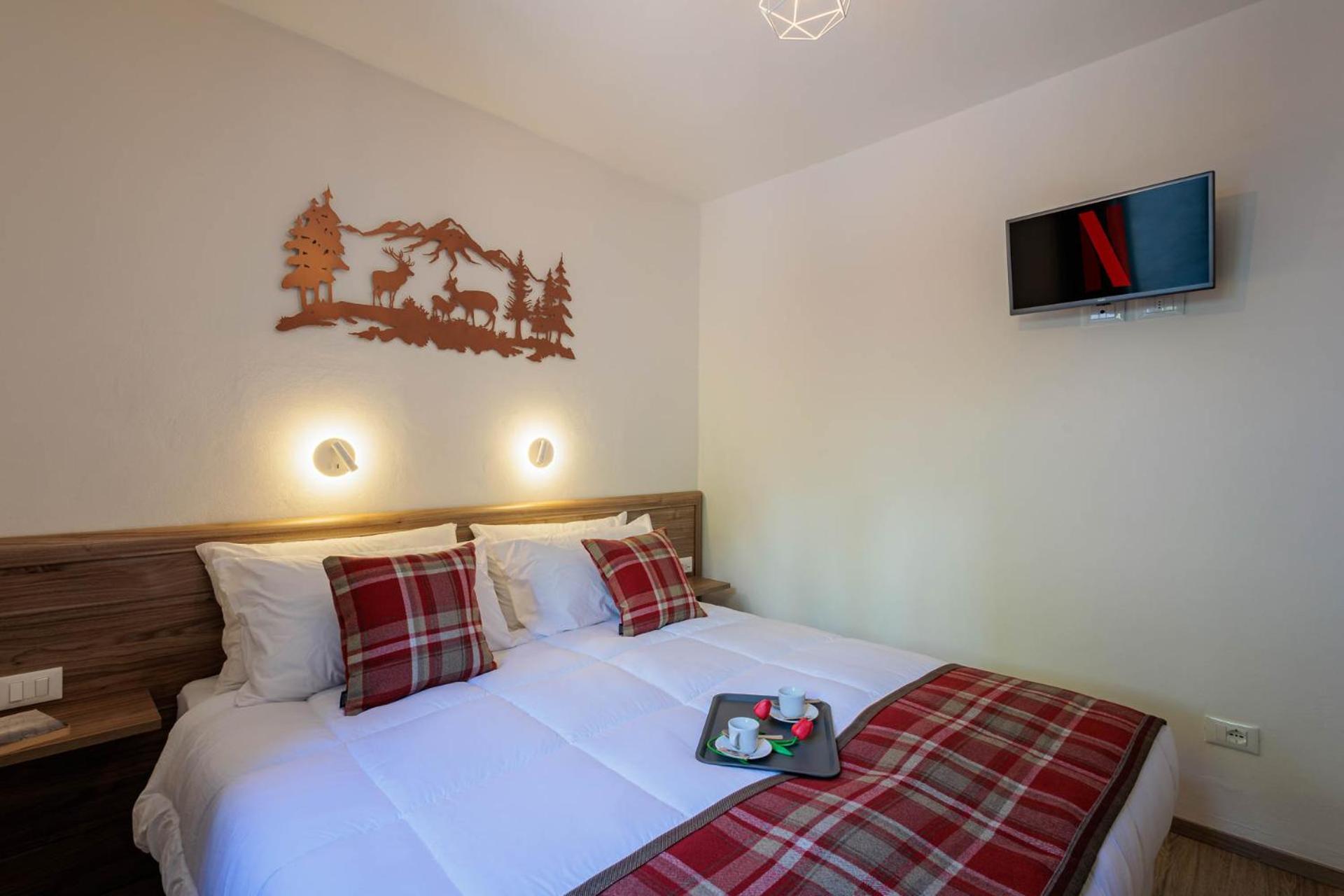 Revo Apartments - Rocca Fiorita อาปริกา ภายนอก รูปภาพ