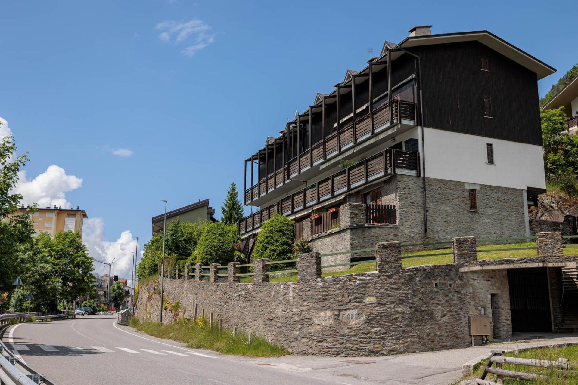 Revo Apartments - Rocca Fiorita อาปริกา ภายนอก รูปภาพ