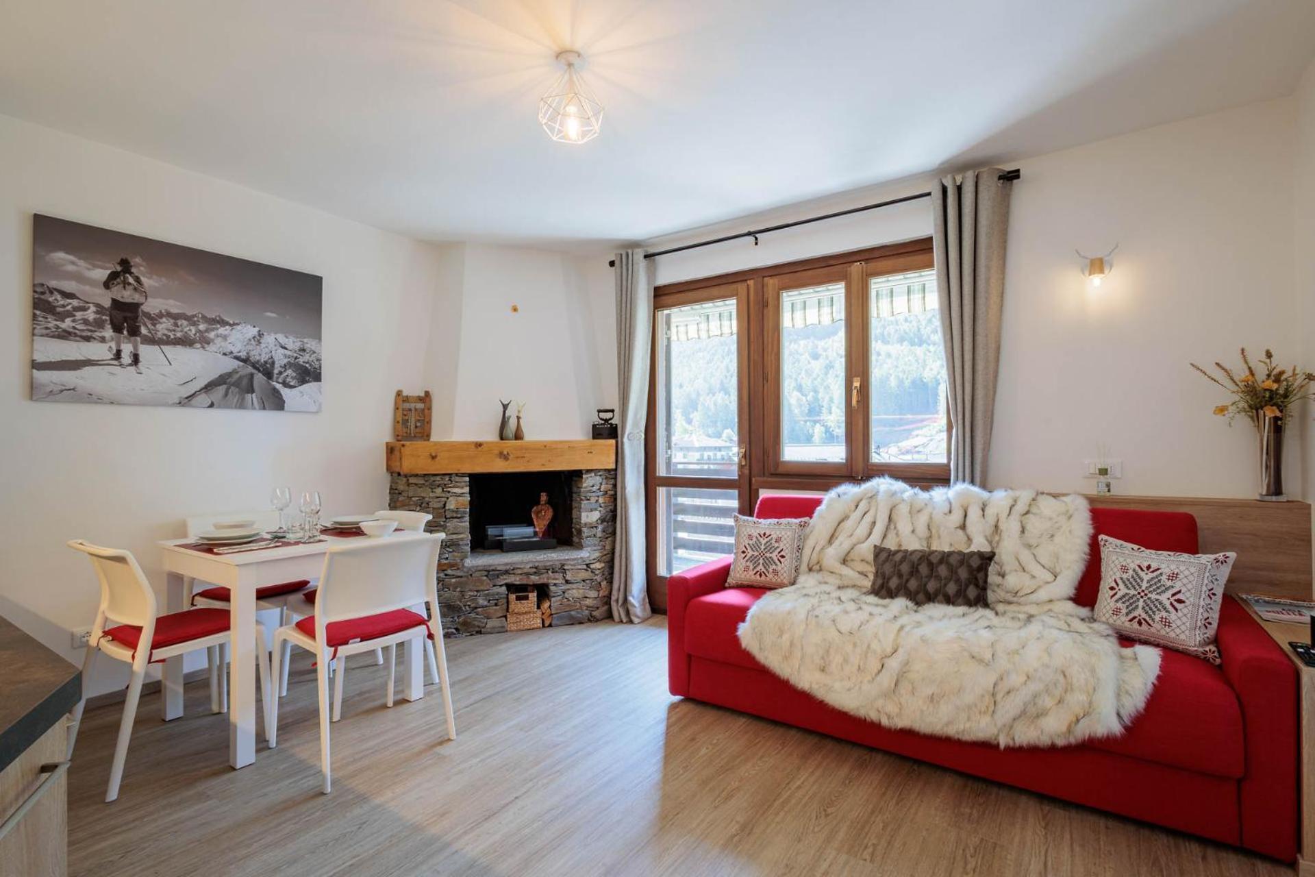Revo Apartments - Rocca Fiorita อาปริกา ภายนอก รูปภาพ